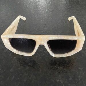 DEZI Cream Marbled Women’s Sunglasses. Good coverage-stylish chunky frame.